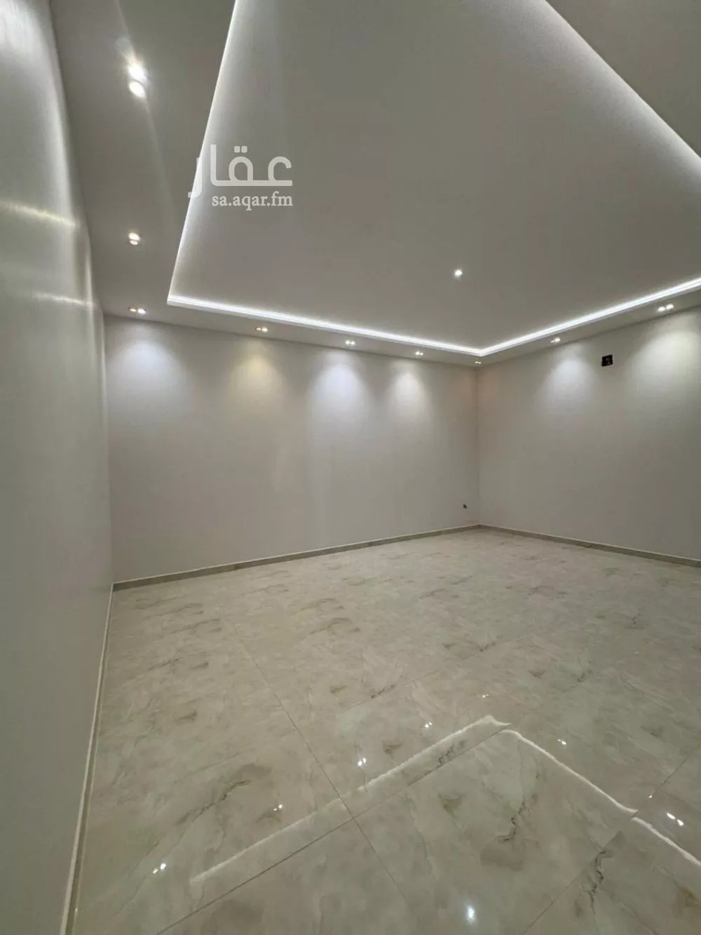 5 bedroom floor in Al Janadriyah 12
