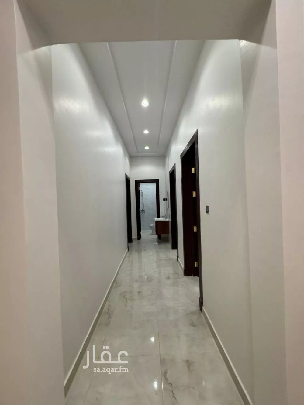 5 bedroom floor in Al Janadriyah 6