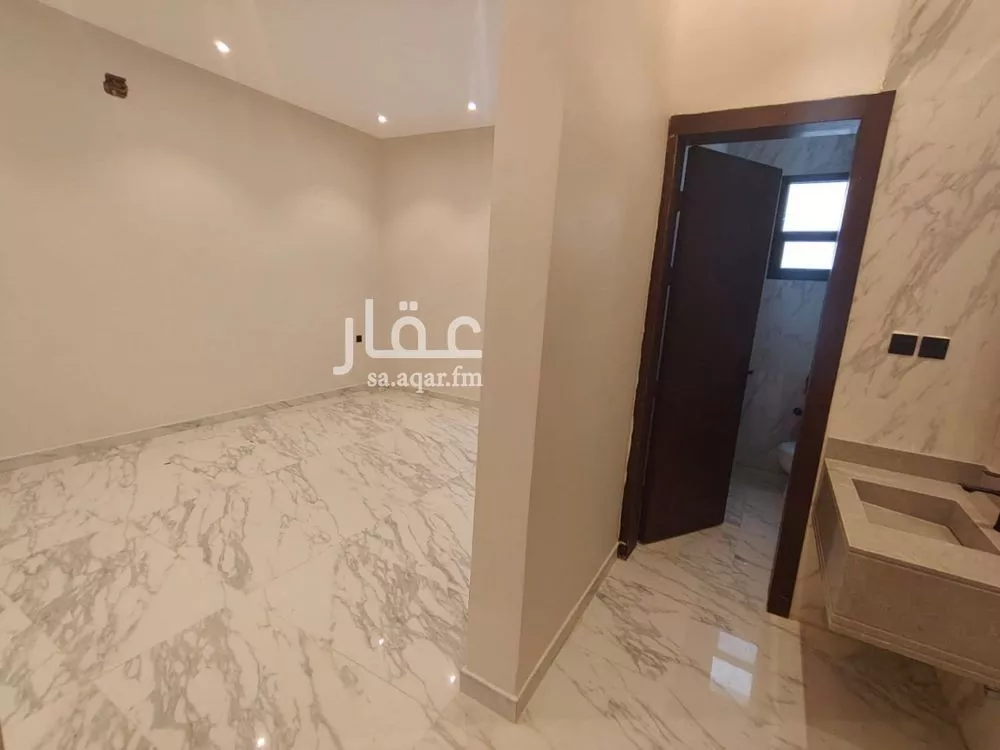 دور 5 غرف في طيبة 8