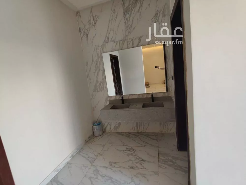 دور 5 غرف في طيبة 10