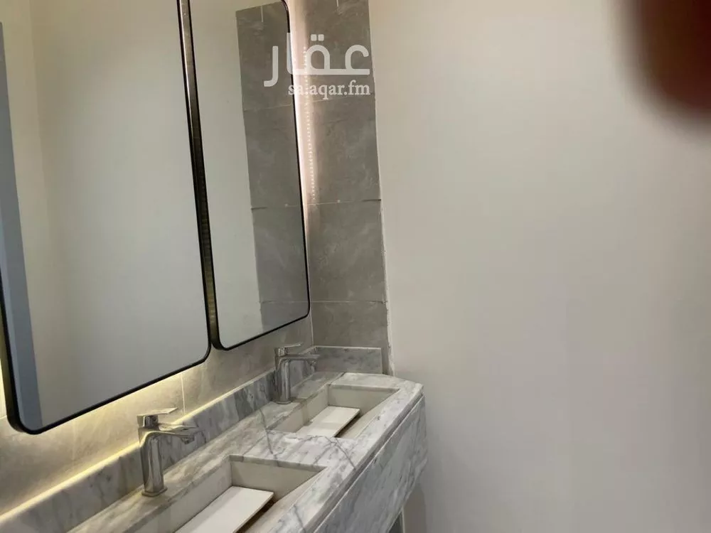 5 bedroom floor in Ash Sharq 7