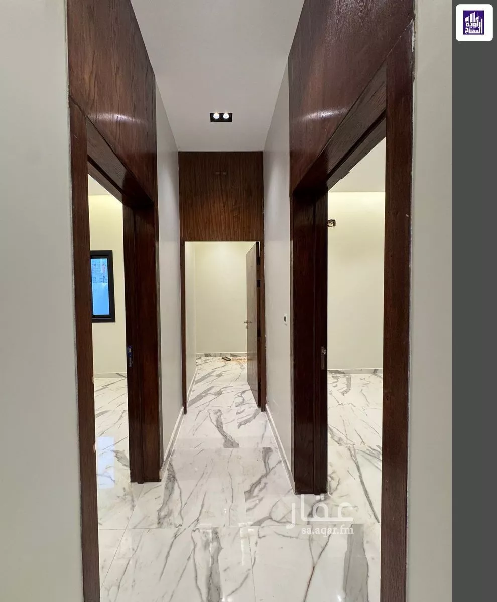 4 bedroom floor in Al Janadriyah 14