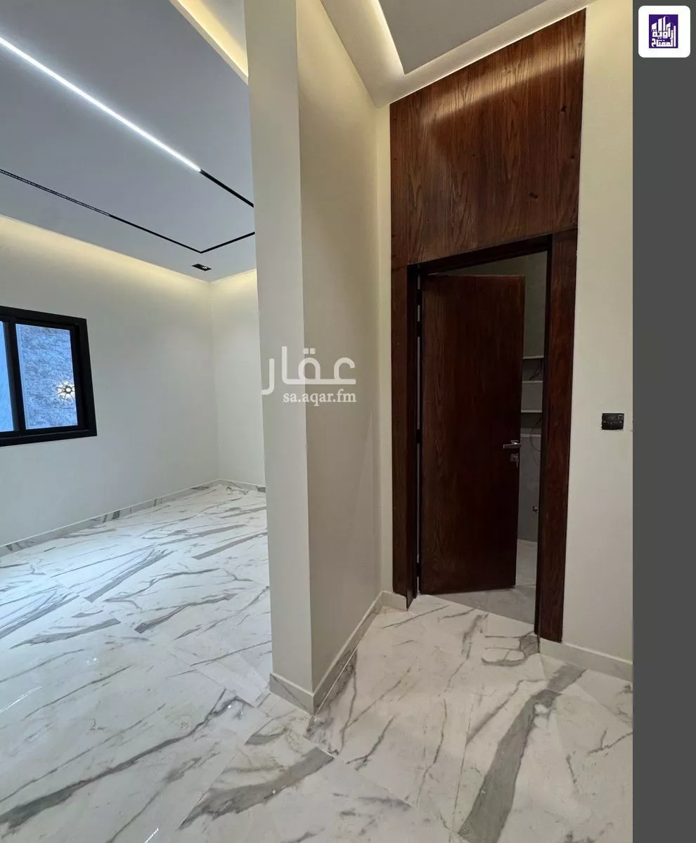 4 bedroom floor in Al Janadriyah 3