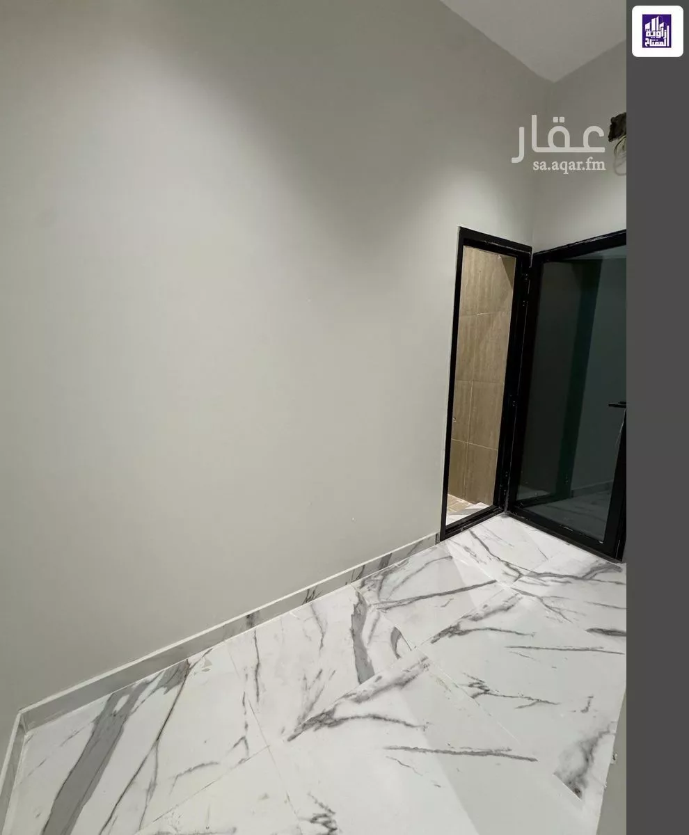 4 bedroom floor in Al Janadriyah 7