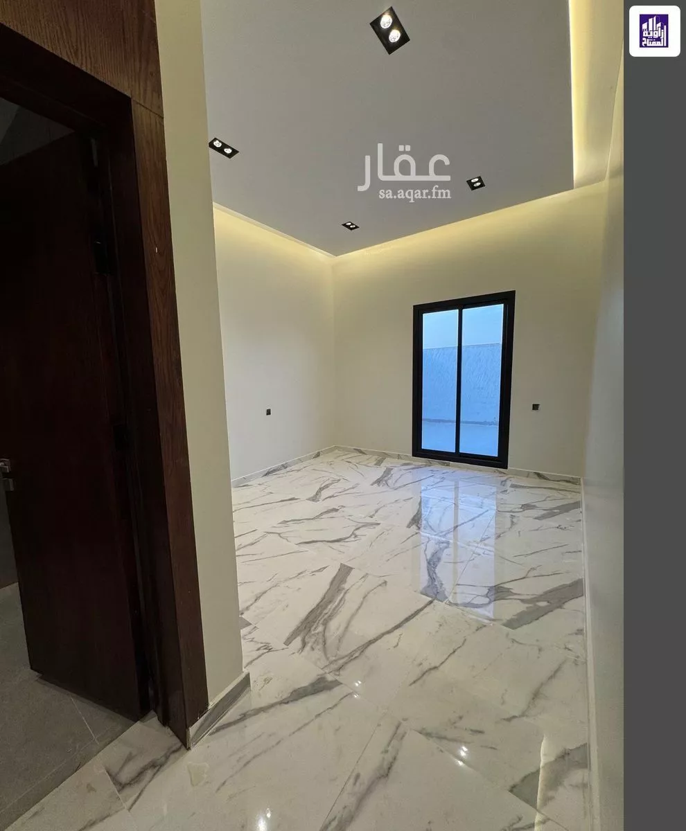 4 bedroom floor in Al Janadriyah 10