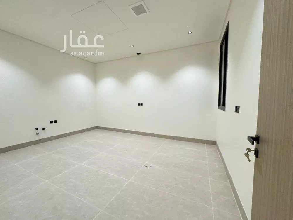 دور 4 غرف في السويدي الغربي 12