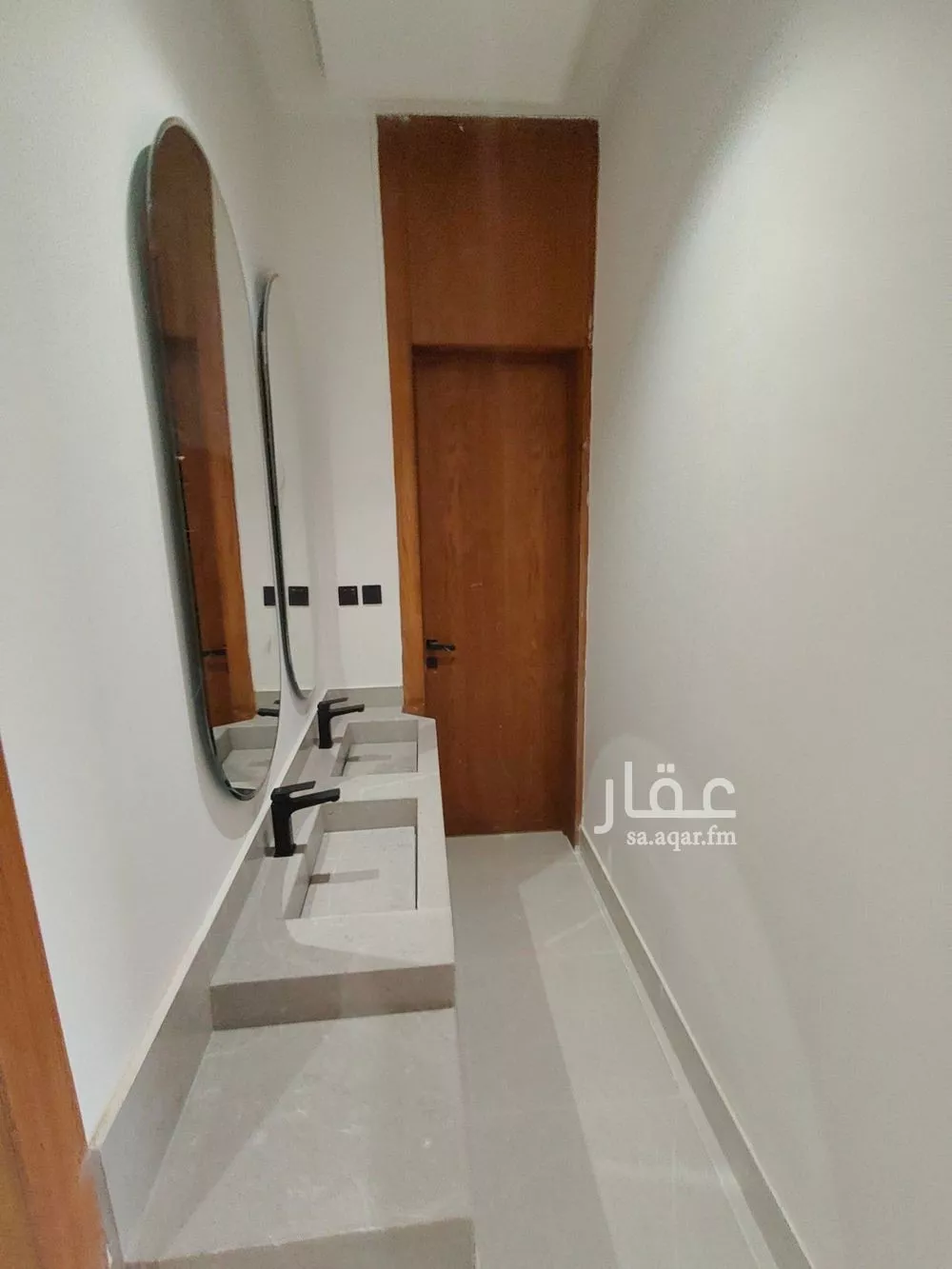 دور 4 غرف في طيبة 10
