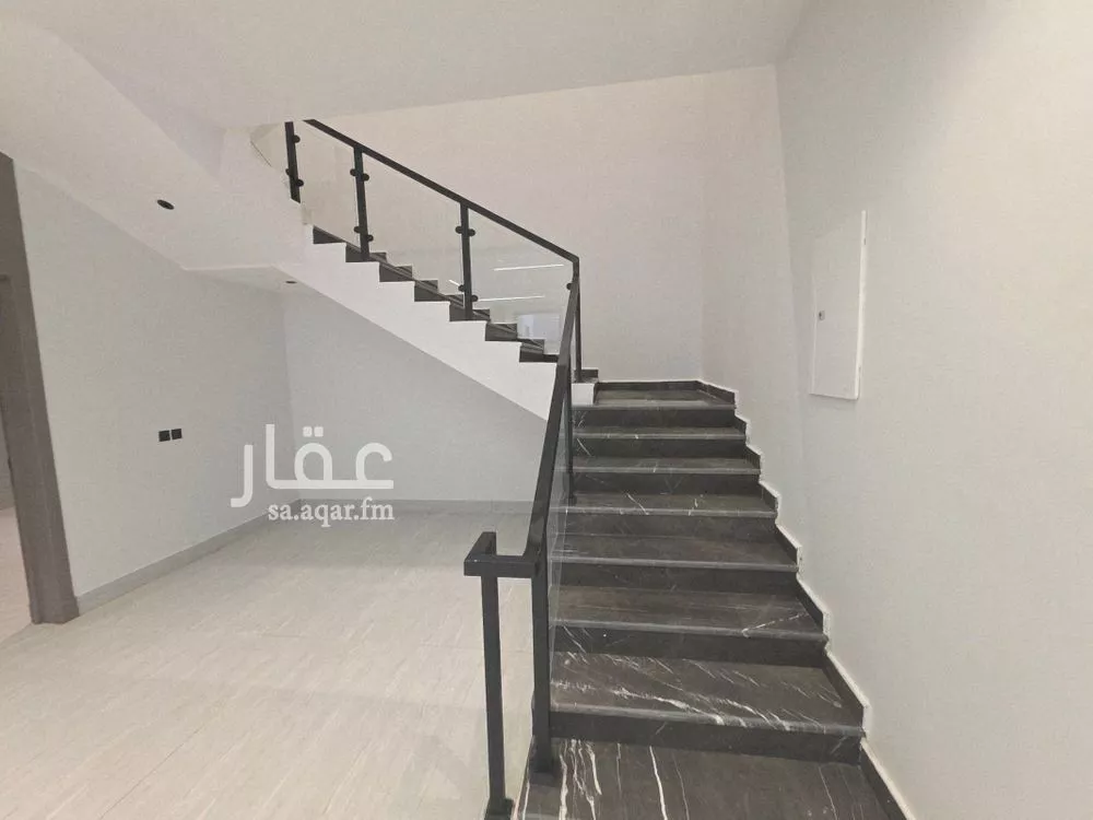 دور 4 غرف في عكاظ 15