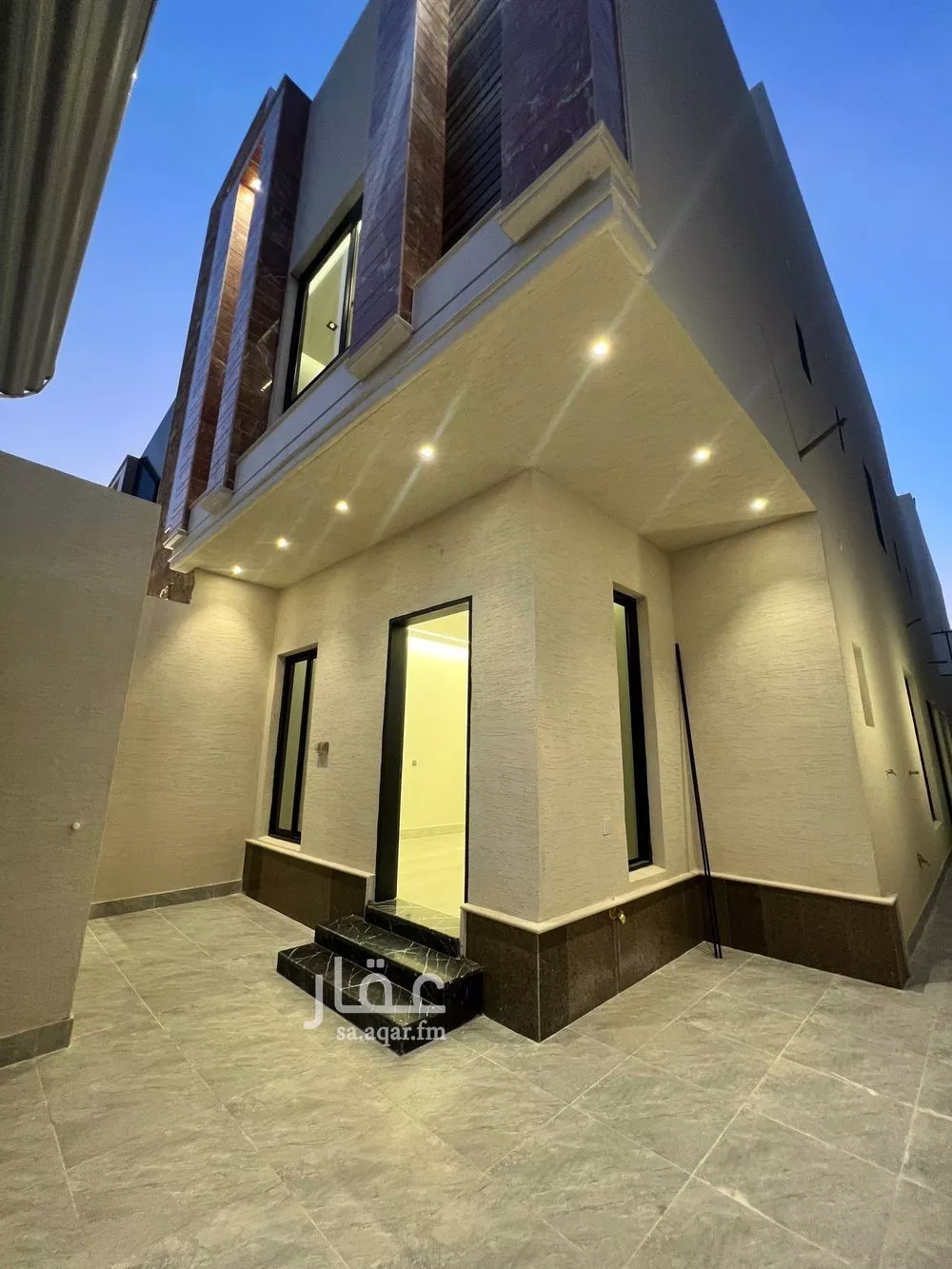 3 bedroom floor in Al Rimal 3