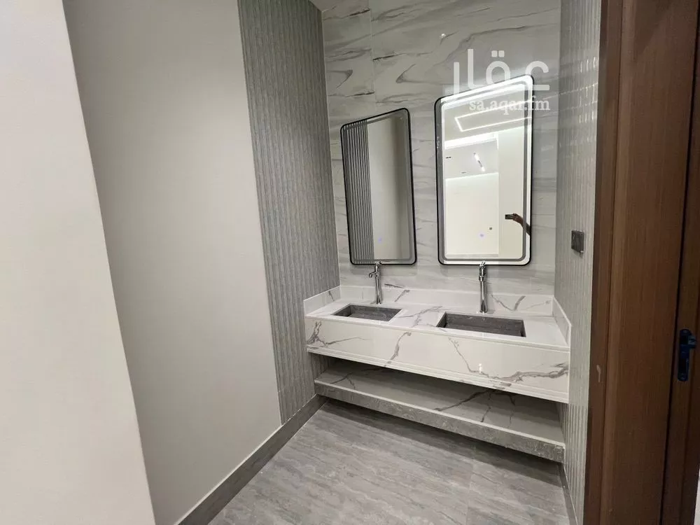 3 bedroom floor in Al Rimal 9