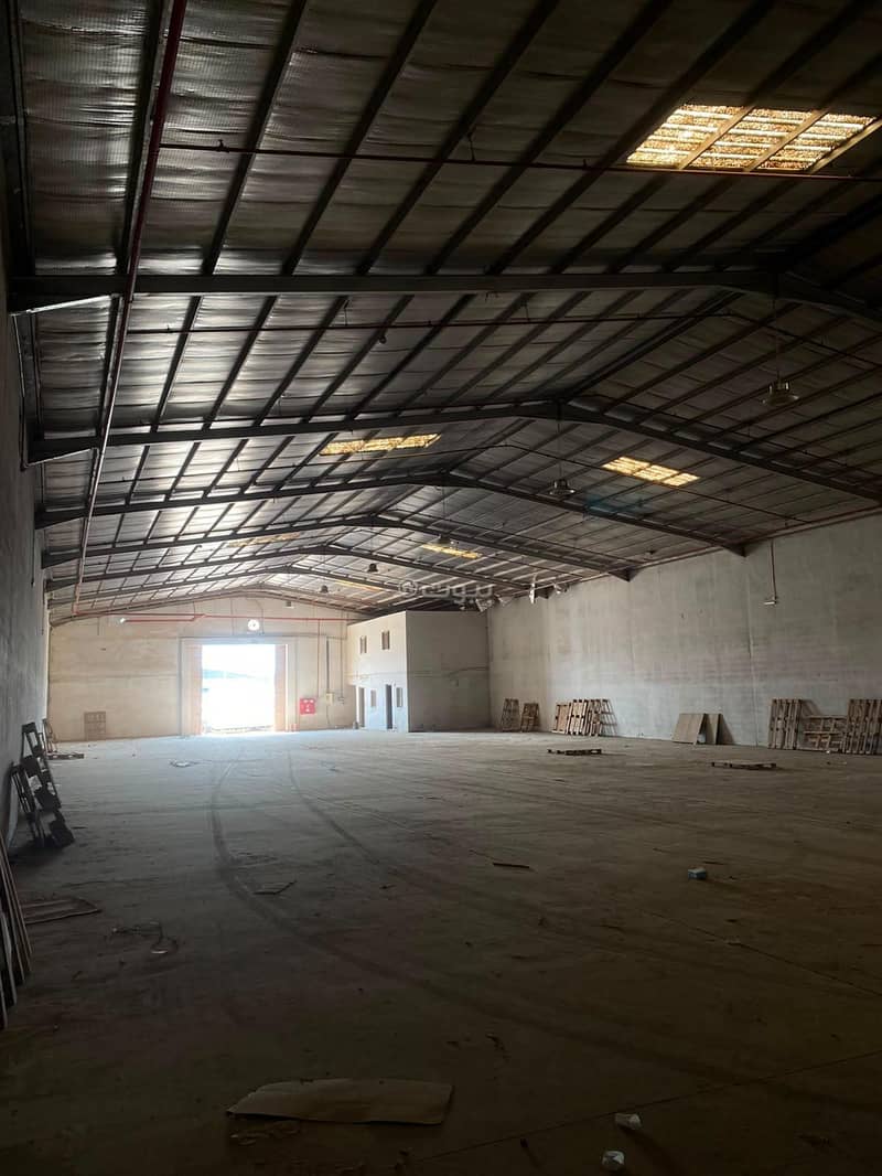 warehouse in Al Sulay, Riyadh 3