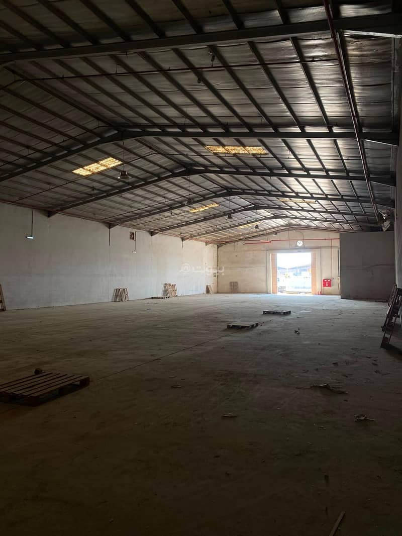 warehouse in Al Sulay, Riyadh 4
