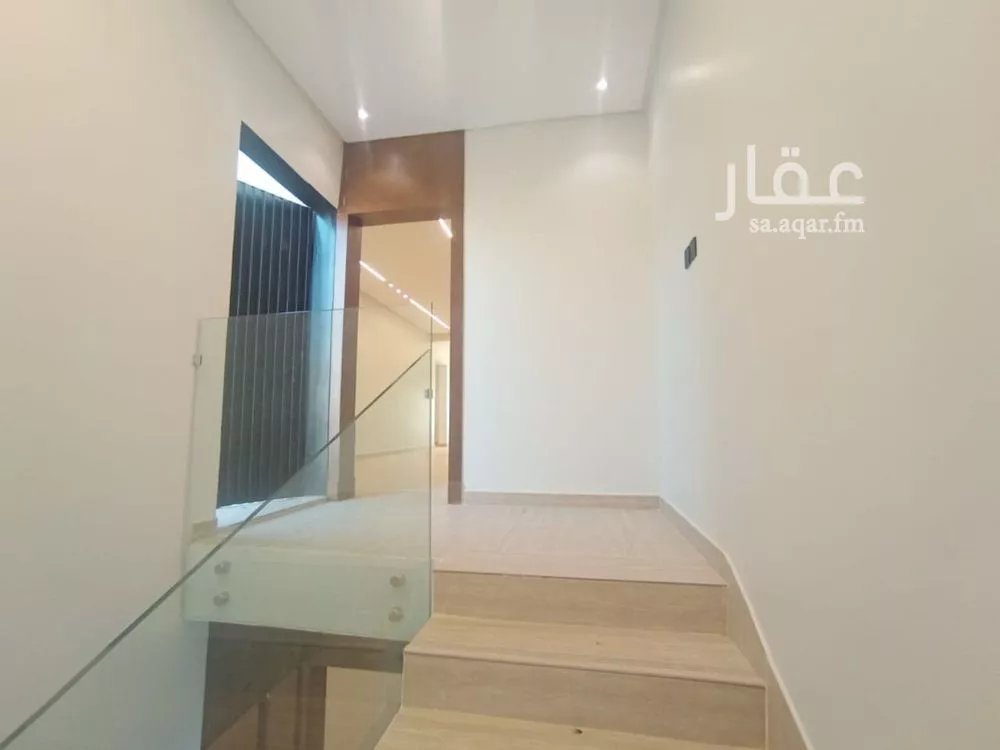 5 bedroom floor in Dhahrat Namar 4