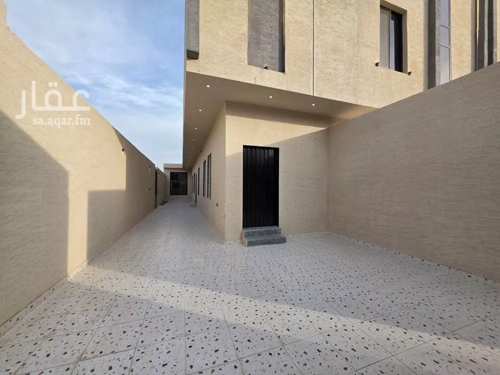 دور 6 غرف في بدر 9