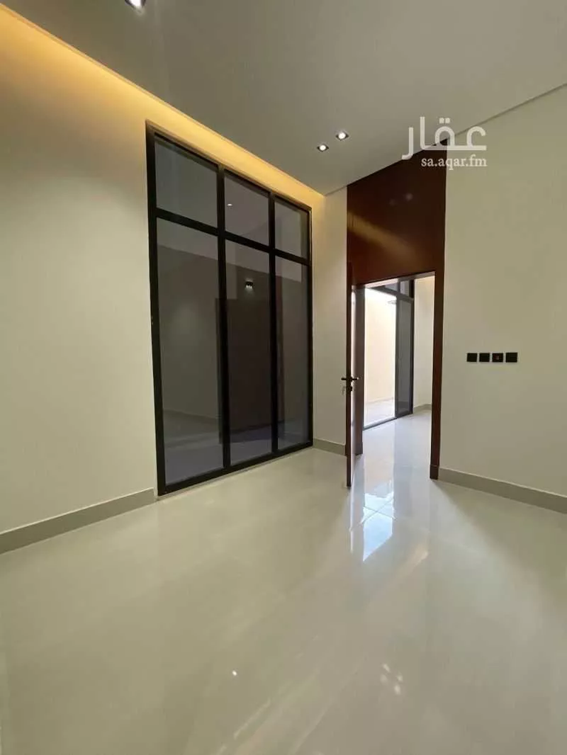 5 bedroom floor in Al Janadriyah 7