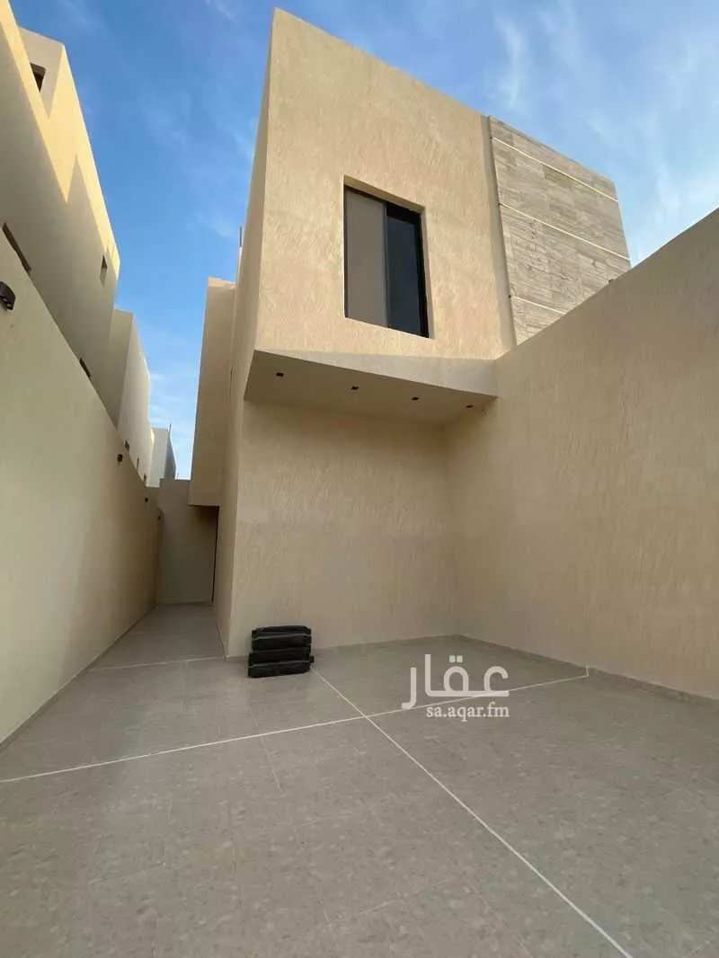 5 bedroom floor in Al Janadriyah 8