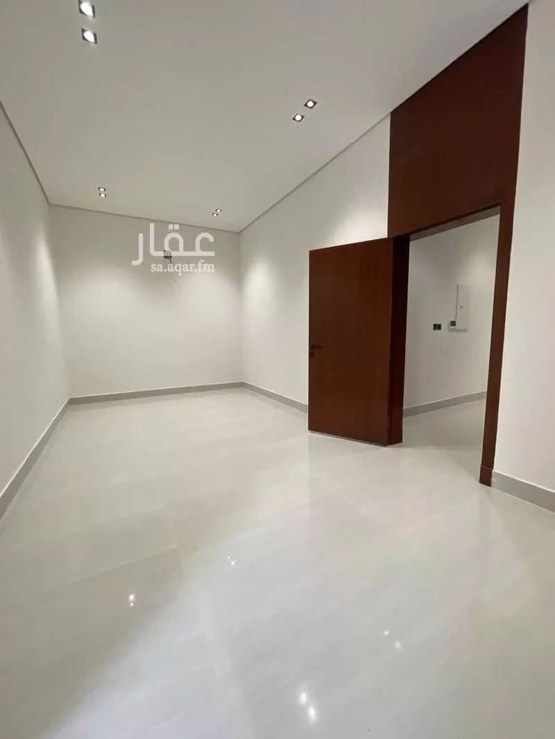 5 bedroom floor in Al Janadriyah 9