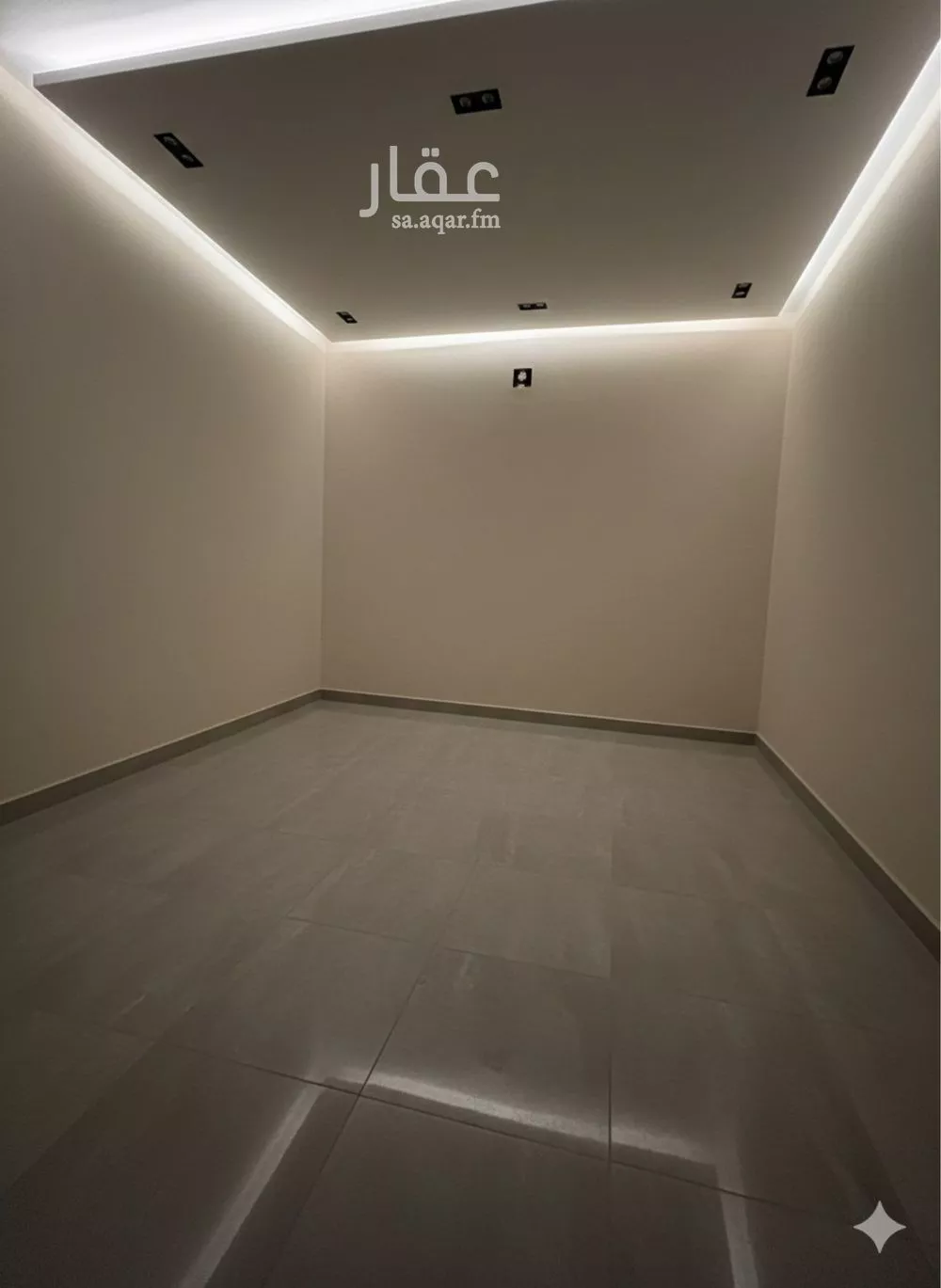 5 bedroom floor in Taibah 9