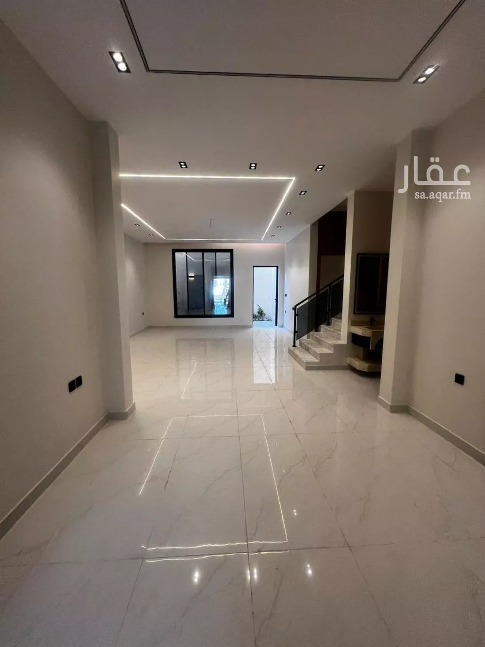 دور 5 غرف في طيبة 10