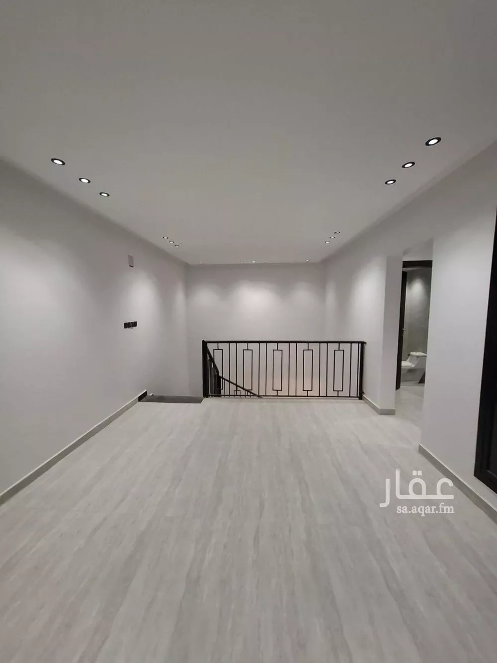 4 bedroom floor in Al Janadriyah 14