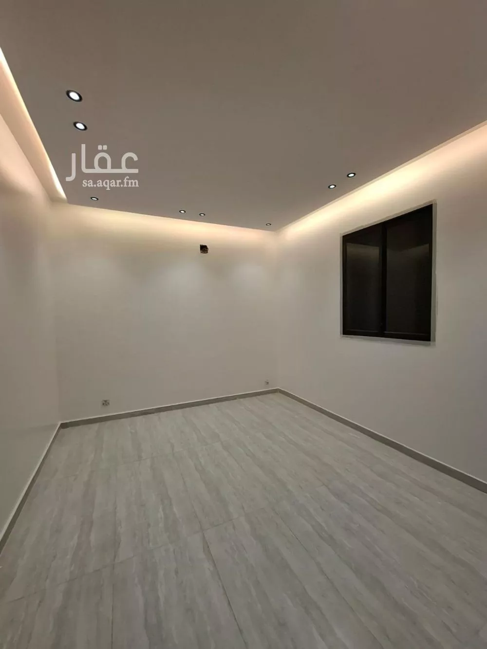 4 bedroom floor in Al Janadriyah 9