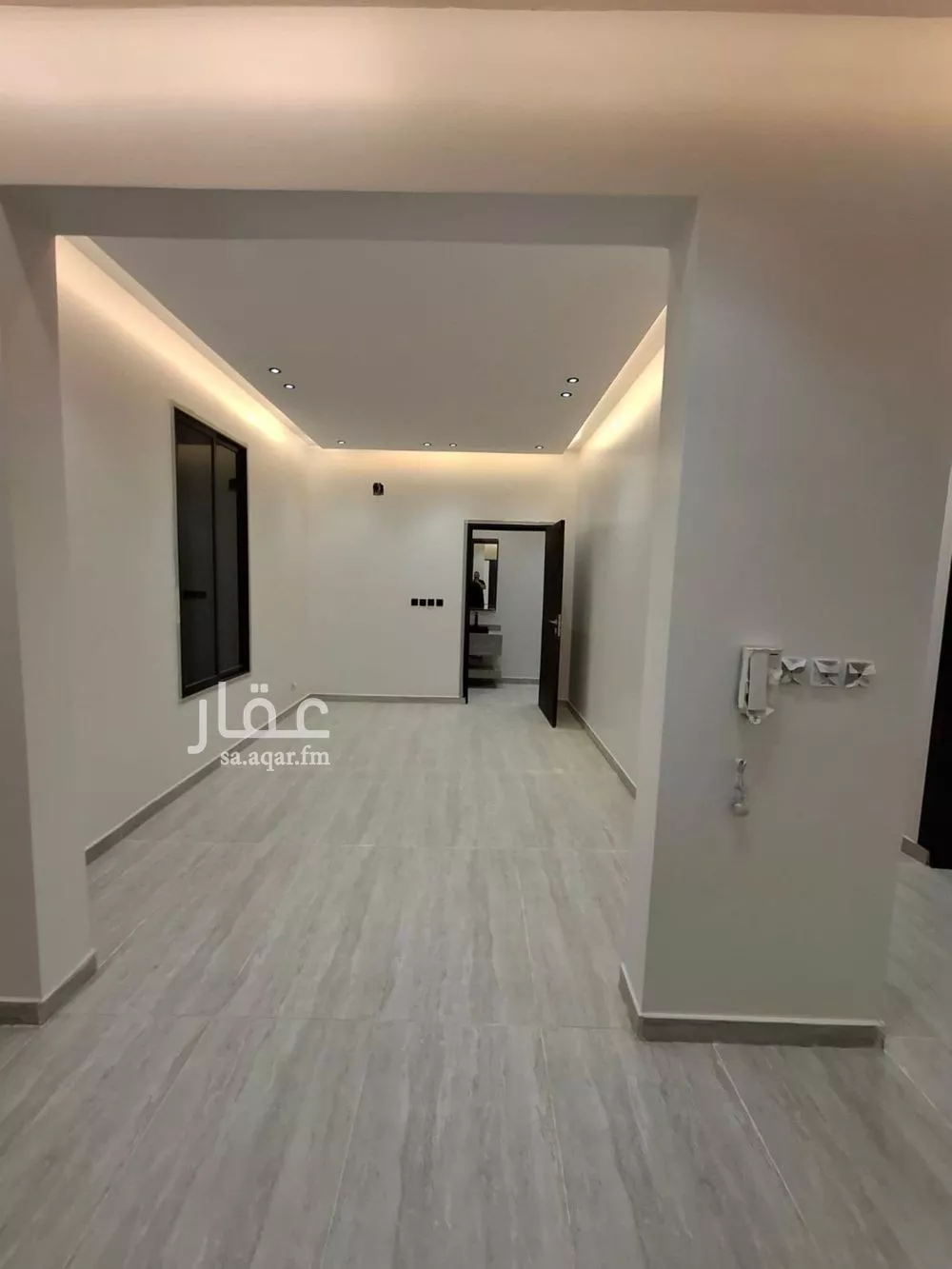4 bedroom floor in Al Janadriyah 10