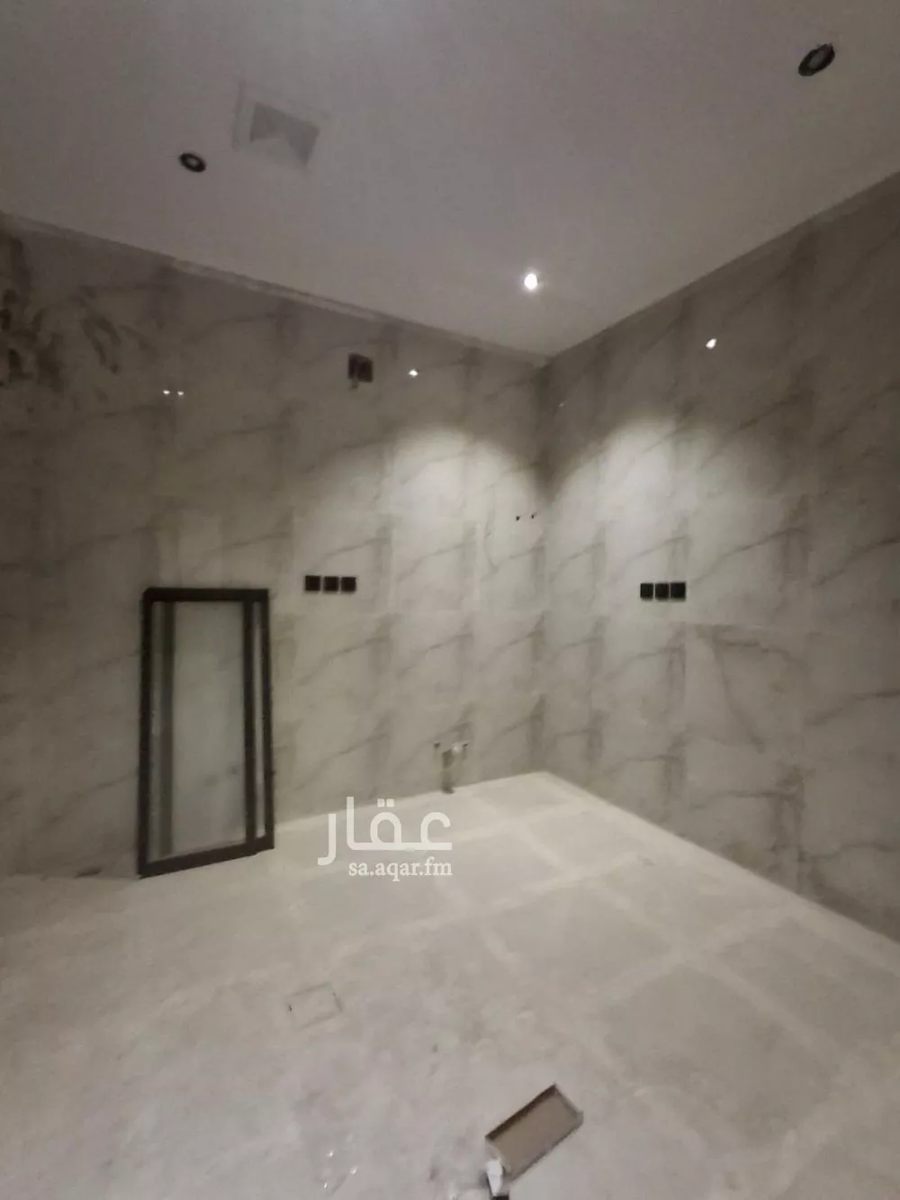 5 bedroom floor in Tuwaiq 2