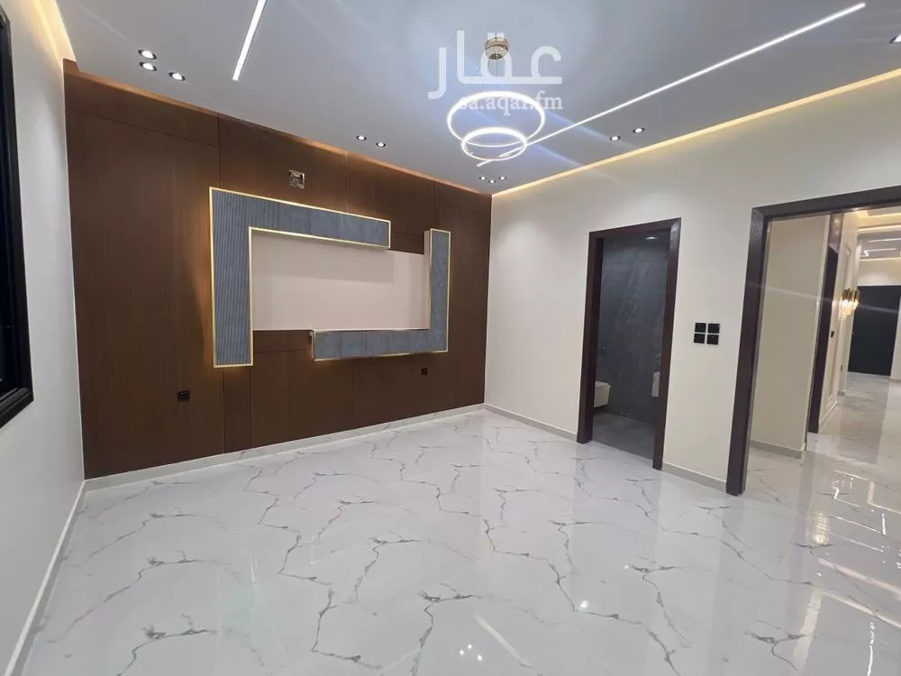 3 bedroom floor in Al Janadriyah 11