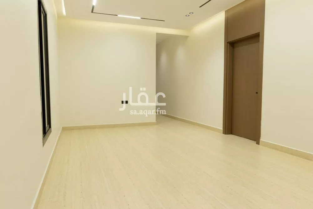 4 bedroom floor in Al Rimal 8