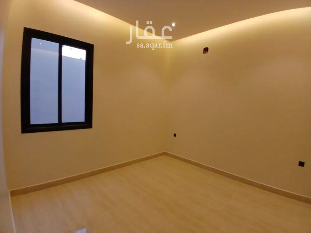 5 bedroom floor in Al Janadriyah 2
