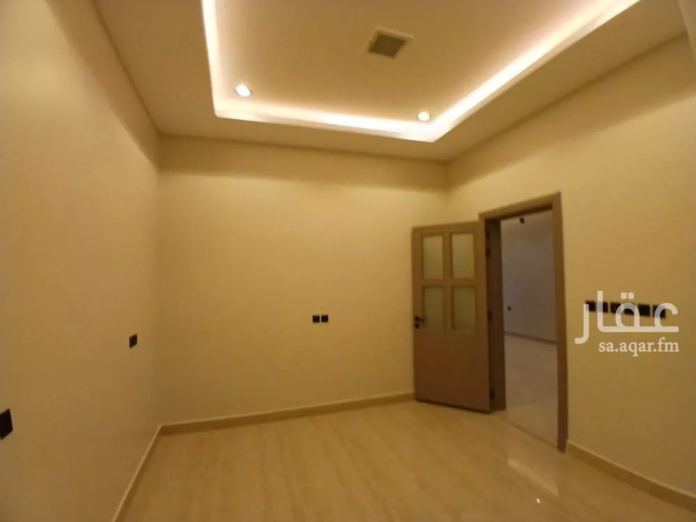 5 bedroom floor in Al Janadriyah 11