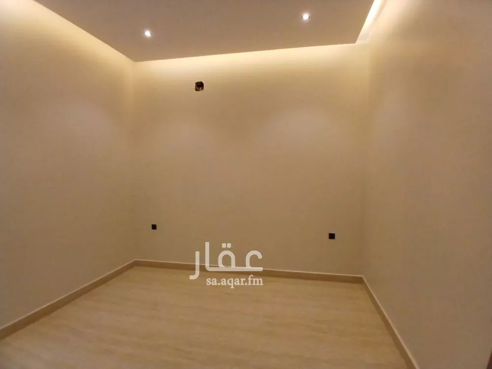 5 bedroom floor in Al Janadriyah 12