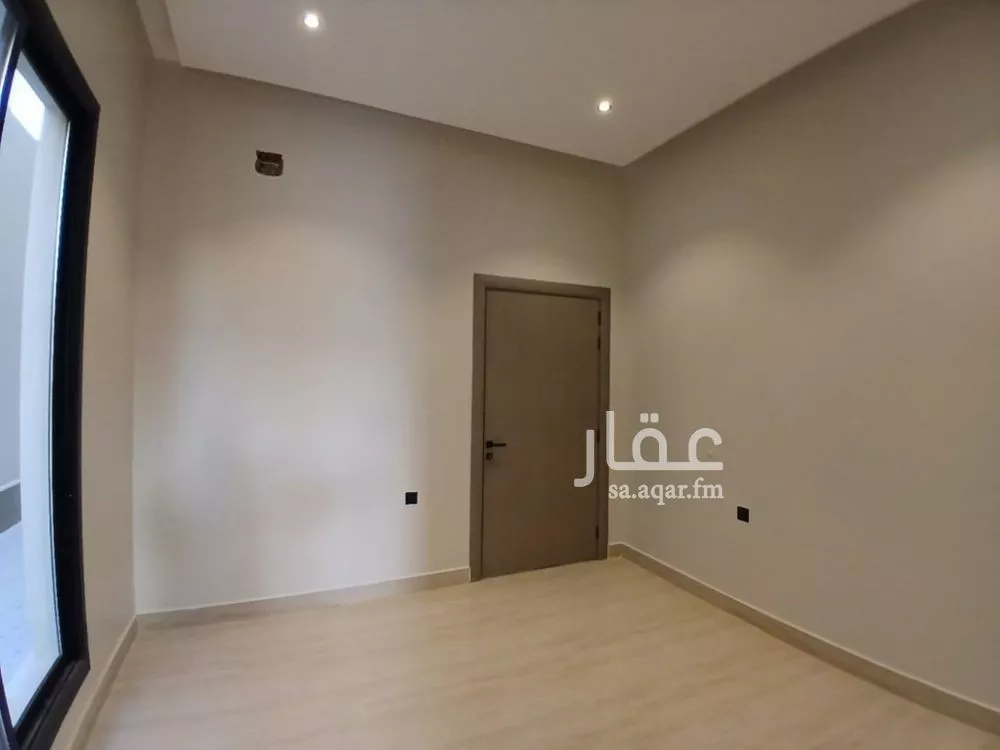 5 bedroom floor in Al Janadriyah 8
