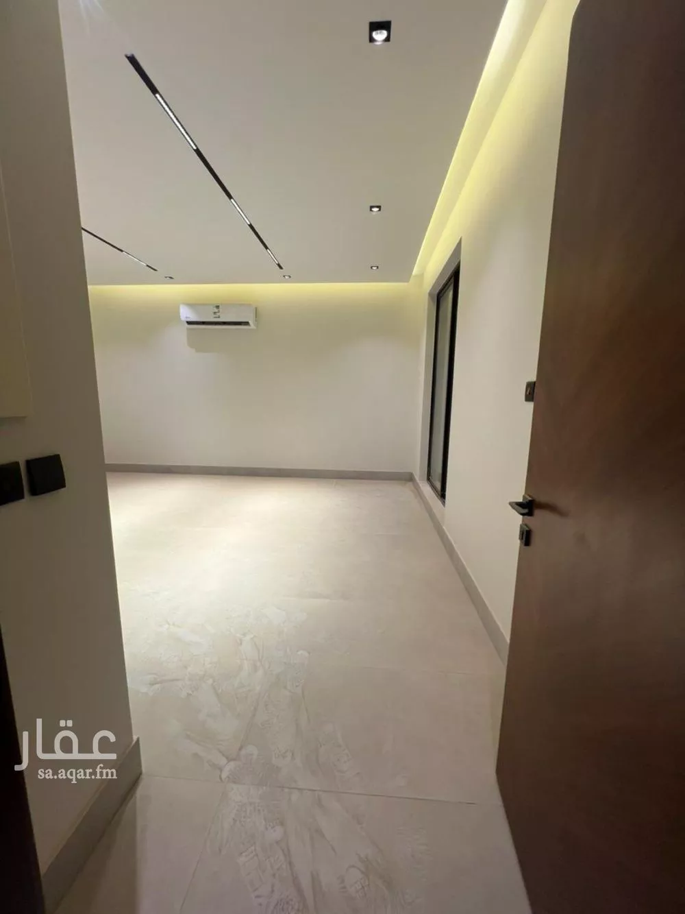 3 bedroom floor in Al Aridh 7
