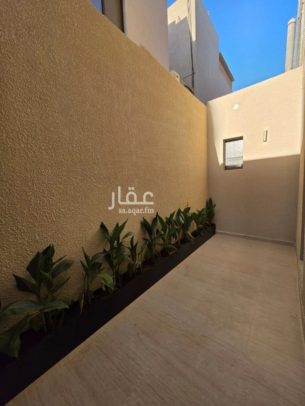 6 bedroom floor in Al Rimal 11
