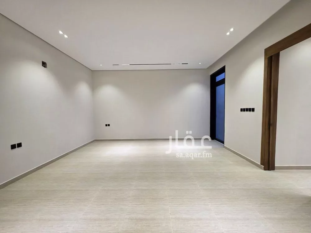 6 bedroom floor in Al Rimal 8