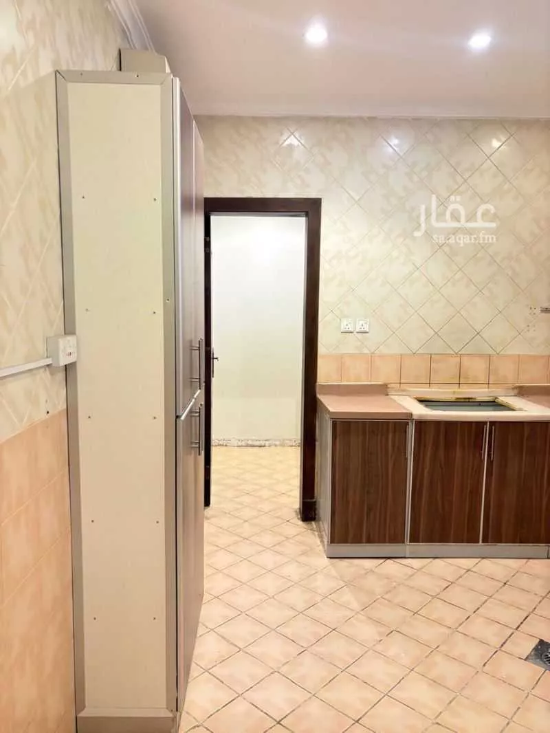 4 bedroom apartment in Hajar, Eastern Province 4