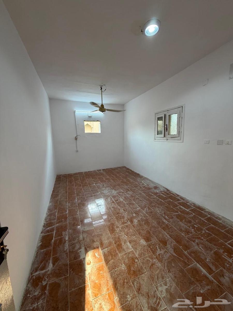 4 bedroom apartment in Ghubairah, Riyadh 5