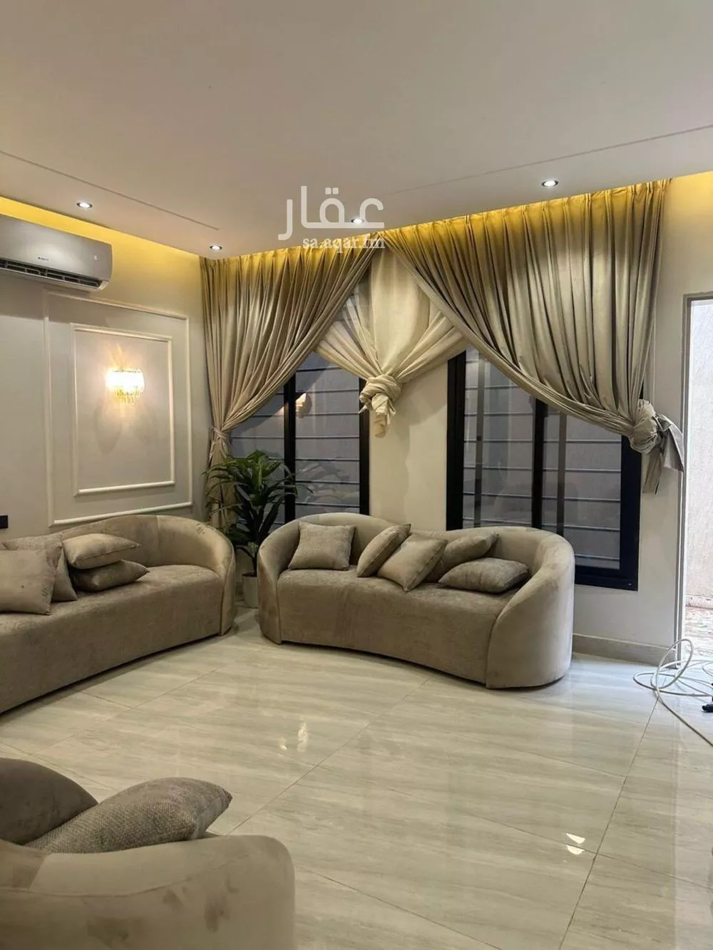 4 bedroom floor in Badr 7