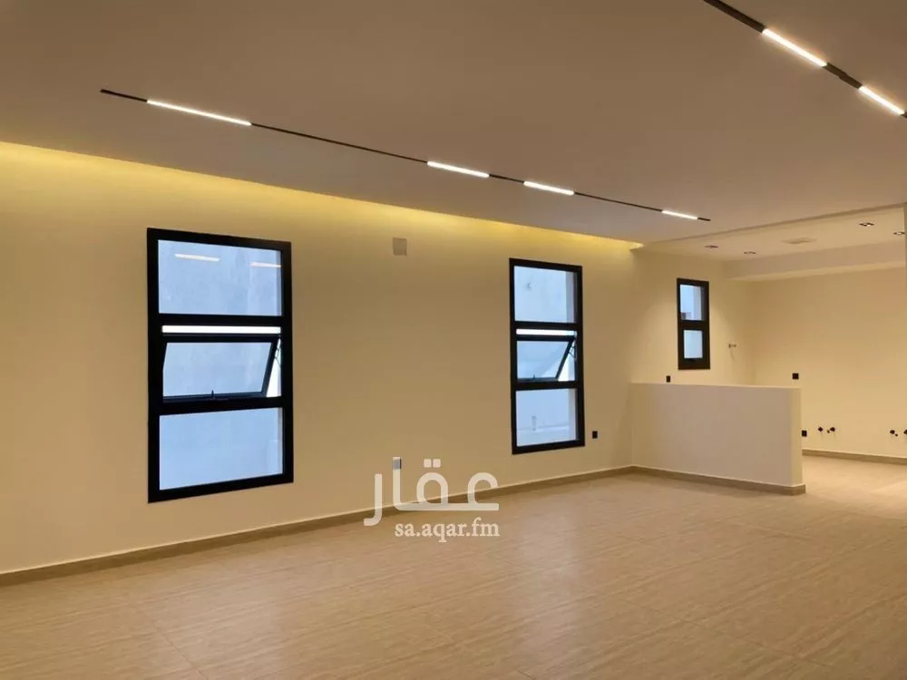 3 bedroom floor in As Suwaidi Al Gharabi 14