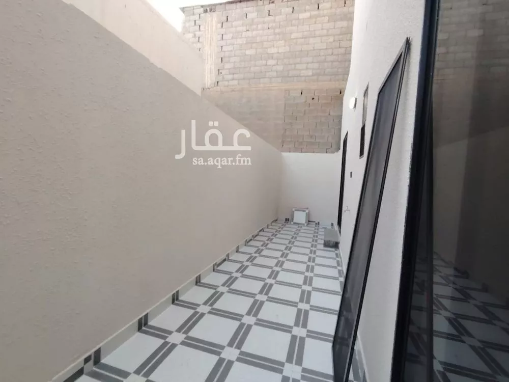5 bedroom floor in As Suwaidi 14