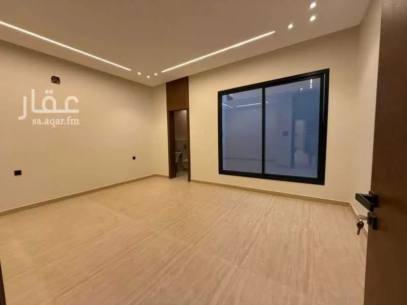 3 bedroom floor in Tuwaiq 8