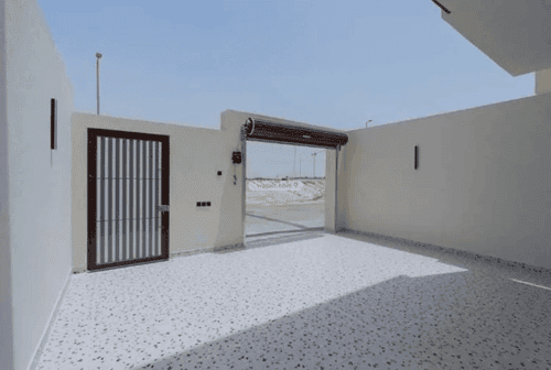 7 bedroom villa in Al Amwaj, Eastern Province 8