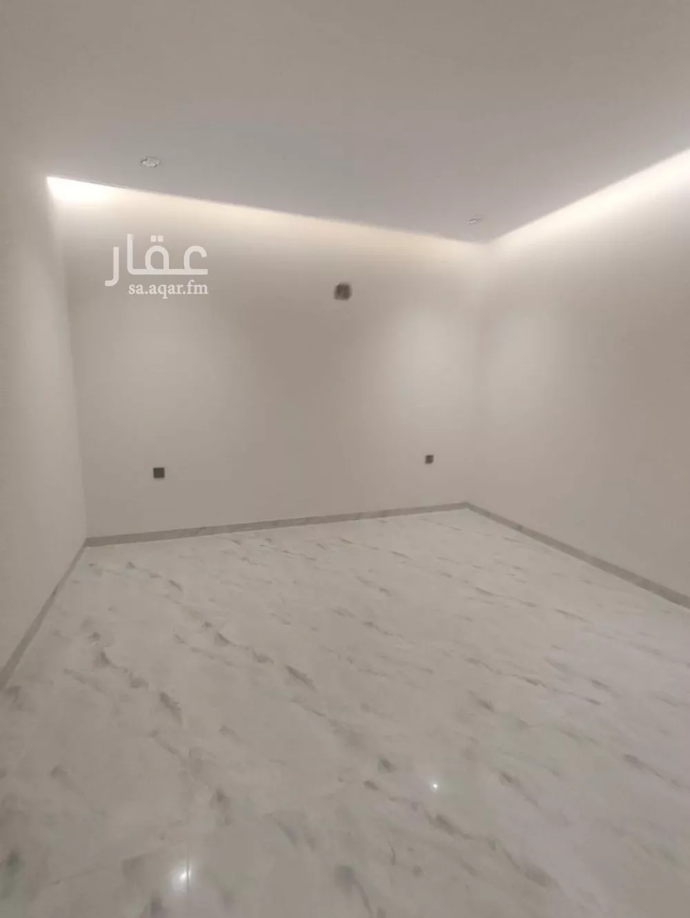 5 bedroom floor in Tuwaiq 2