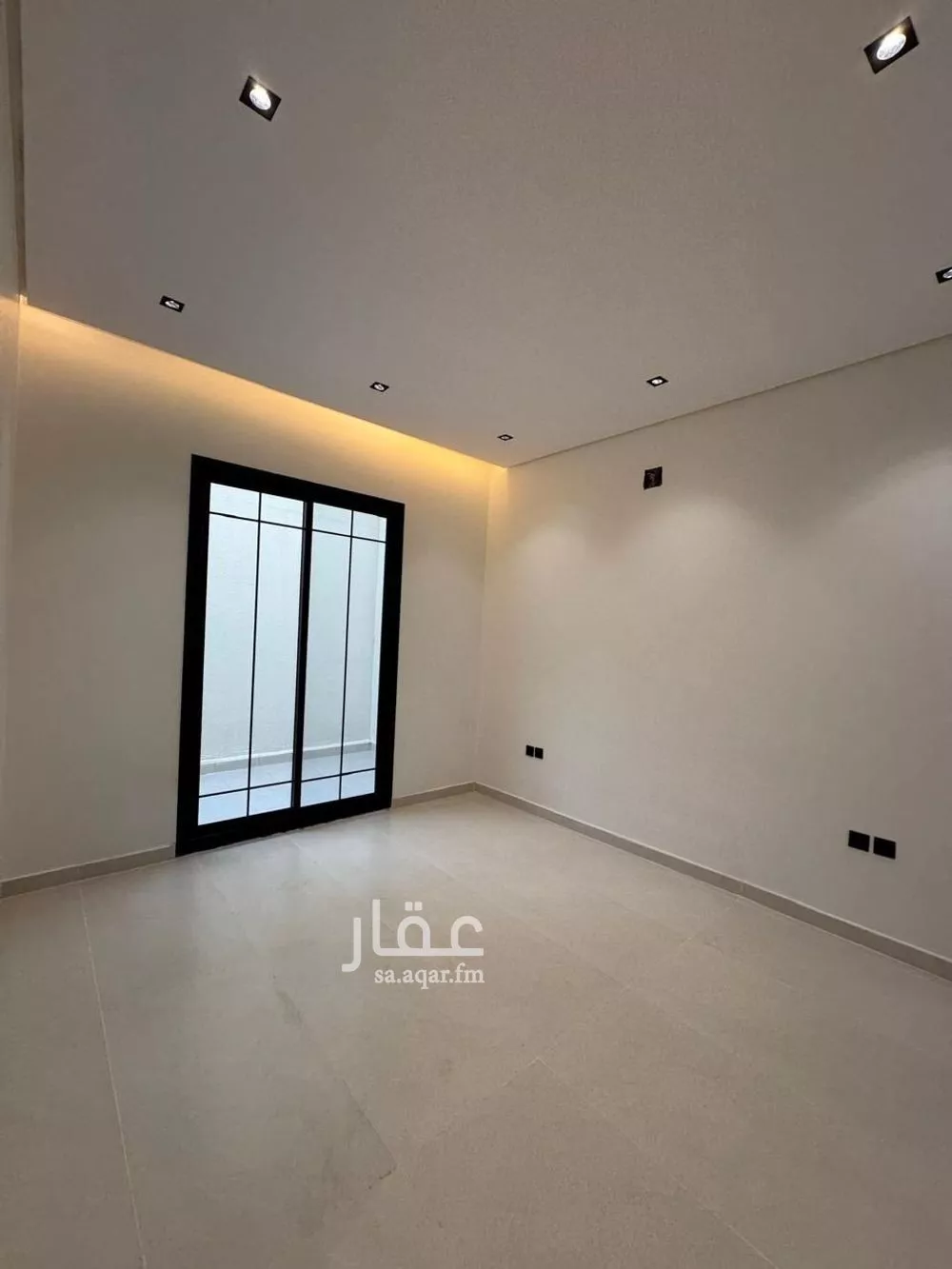 دور 4 غرف في السويدي 3