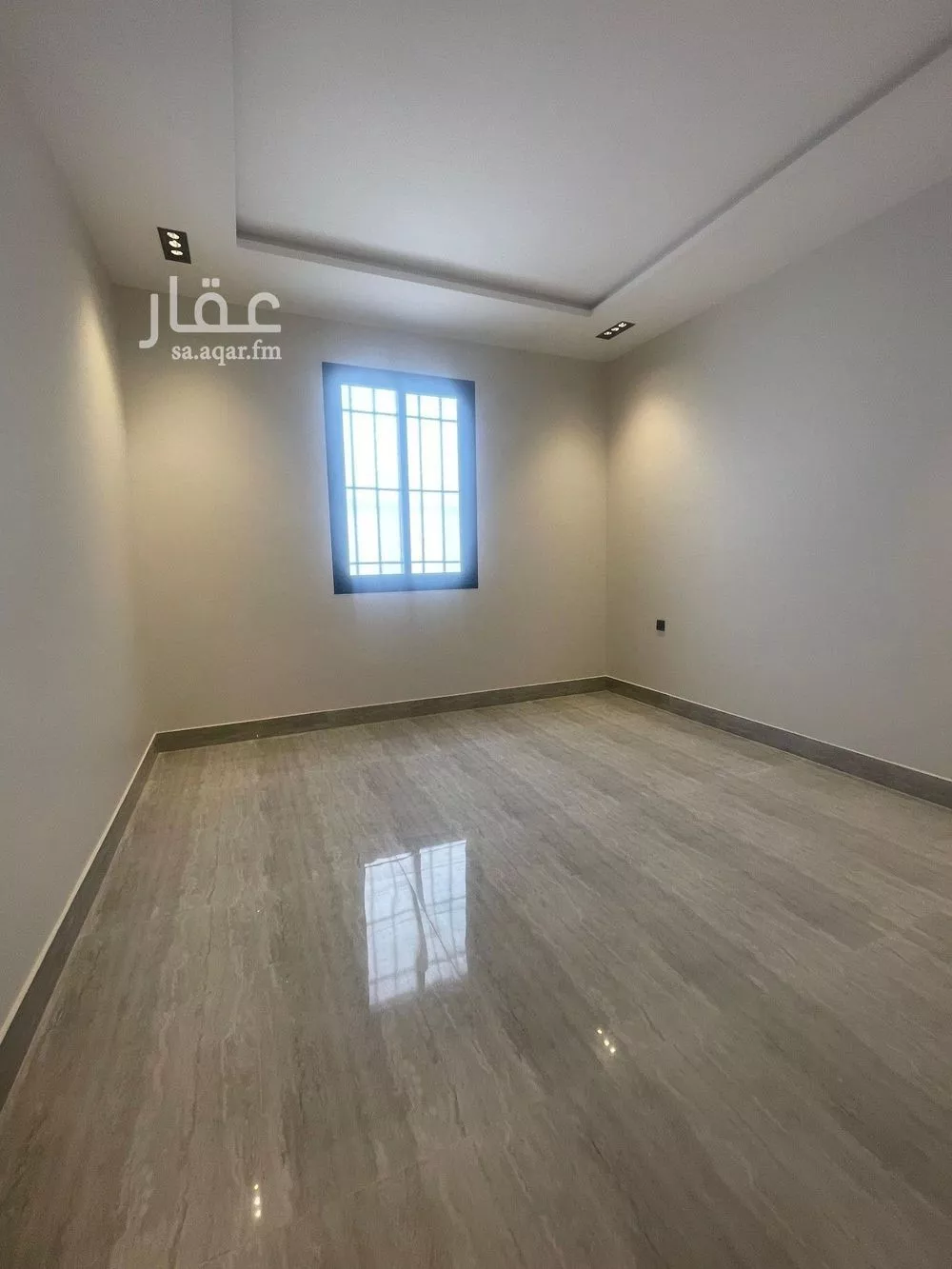 4 bedroom floor in Al Rimal 9