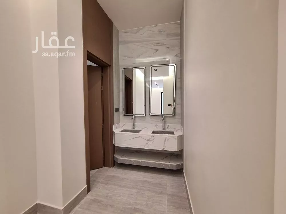 5 bedroom floor in Al Rimal 14