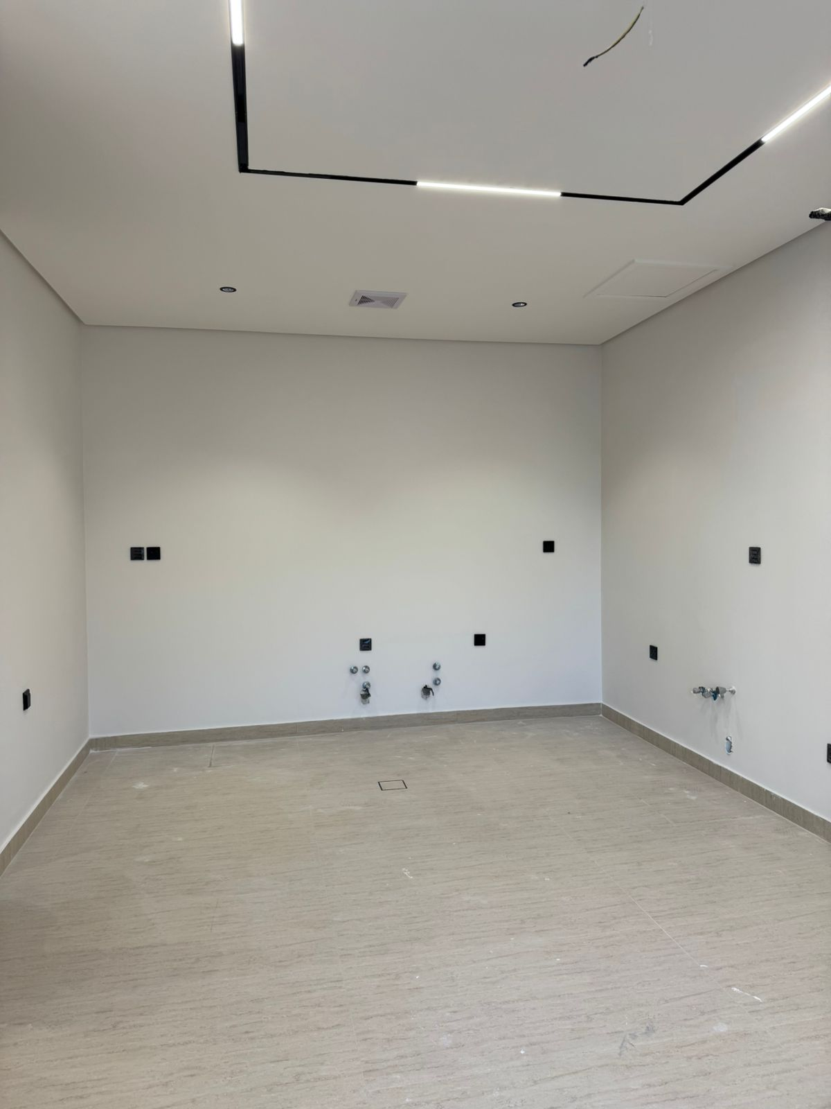 2 bedroom apartment in Al Rawdah, Jeddah 3