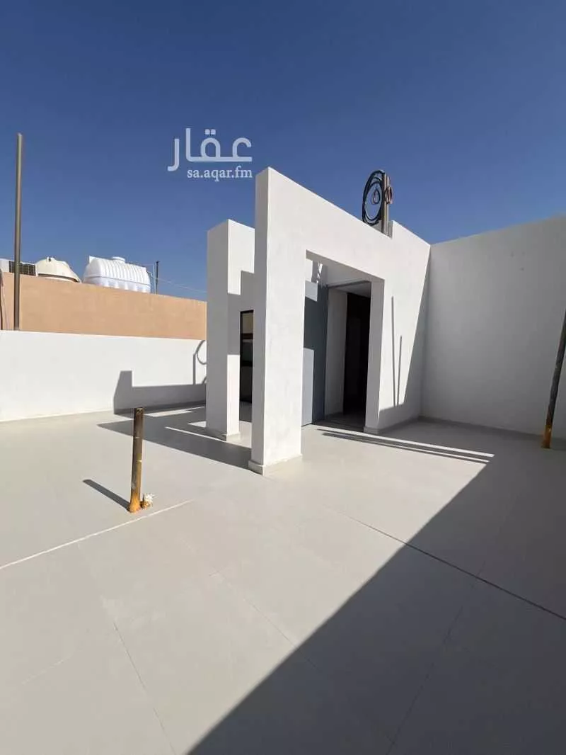 3 bedroom floor in Al Maseef 9