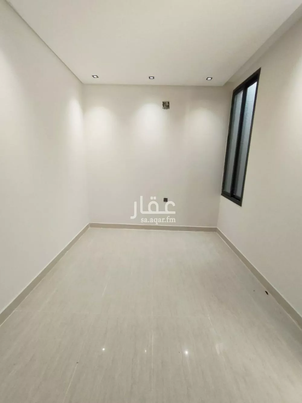 3 bedroom floor in Tuwaiq 9